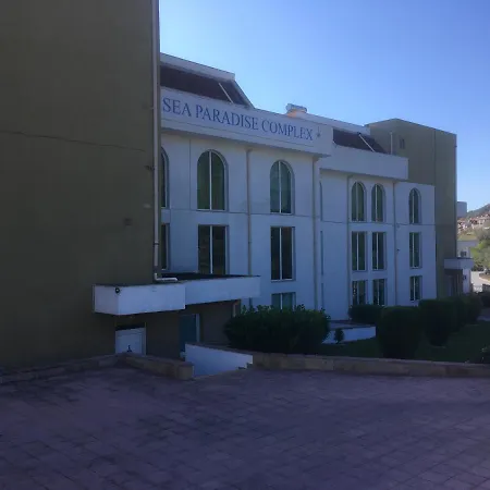 Sea Paradise Complex Καβάρνα