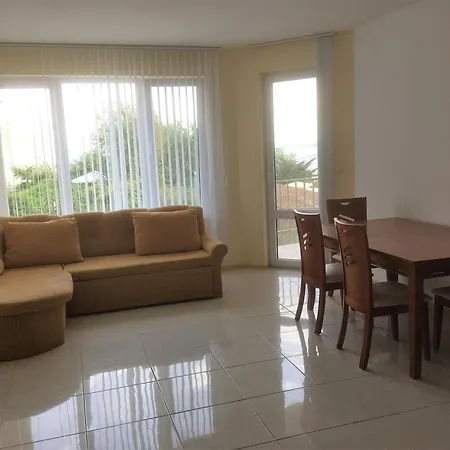 海洋天堂公寓酒店 *