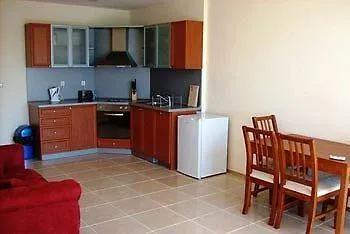 Sea Paradise Complex *